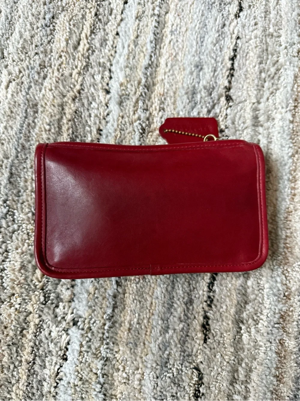 Coach Chunky Case 7165 Red - Picture 2 of 7